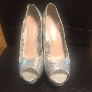 Women’s Size 11 silver shoes